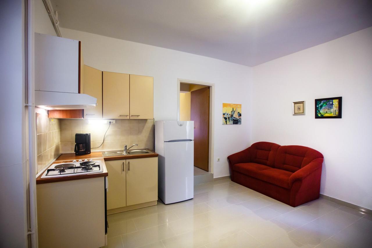 Lucija Apartment Kampor Exterior photo